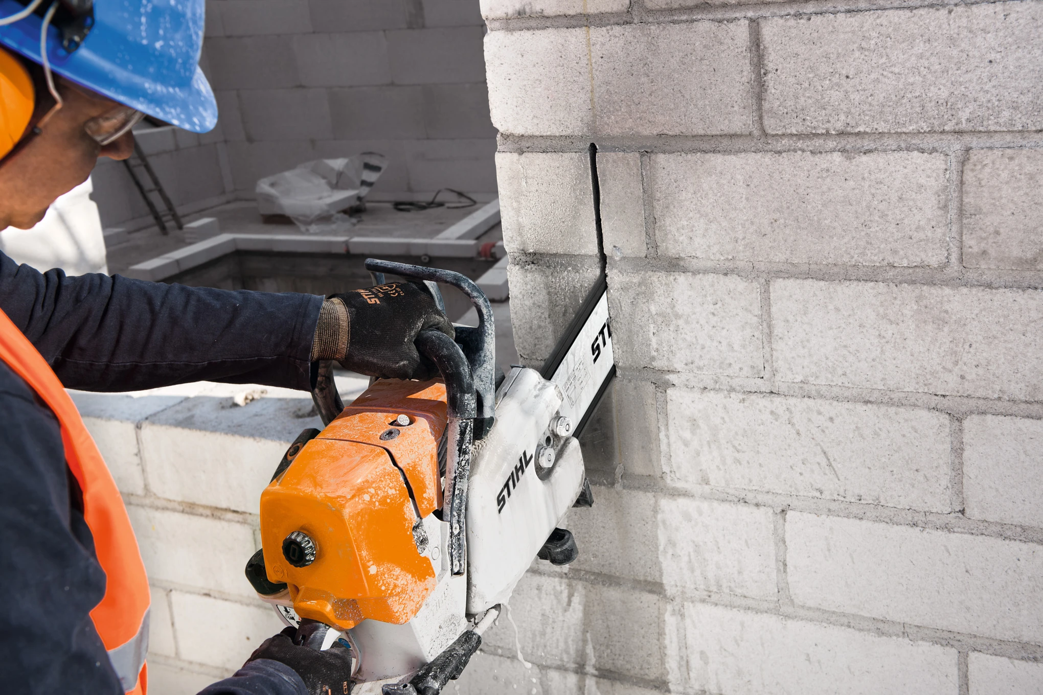 Stihl GS 461 Petrol Concrete Cutter 5 Stihl GS 461 Petrol Concrete Cutter - Image 3