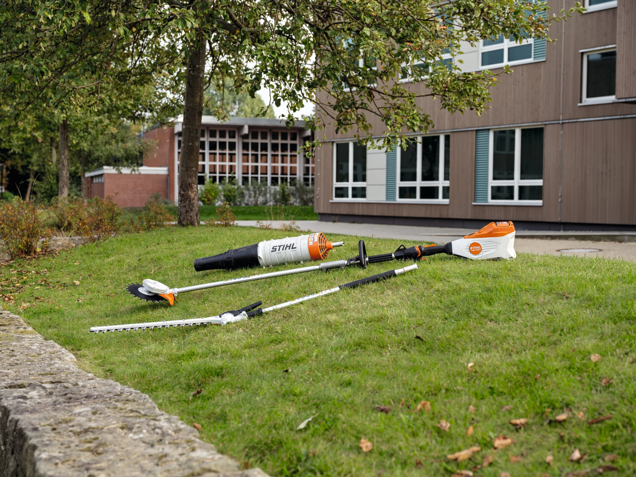 Stihl KMA 135 R Cordless KombiEngine – AP System 5 Stihl KMA 135 R Cordless KombiEngine – AP System - Image 3